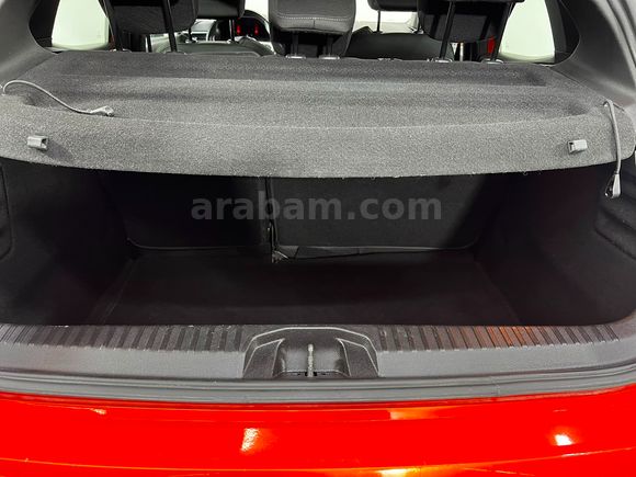 HEDEF RENAULT'DAN 0,99 KREDİ 2023 CLİO TOUCH MANUEL % 20