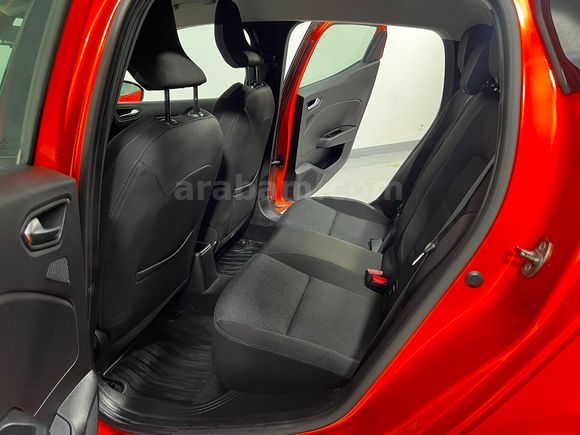 HEDEF RENAULT'DAN 0,99 KREDİ 2023 CLİO TOUCH MANUEL % 20