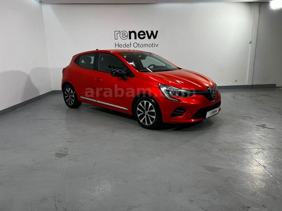HEDEF RENAULT'DAN 0,99 KREDİ 2023 CLİO TOUCH MANUEL % 20