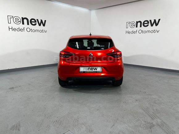 HEDEF RENAULT'DAN 0,99 KREDİ 2023 CLİO TOUCH MANUEL % 20