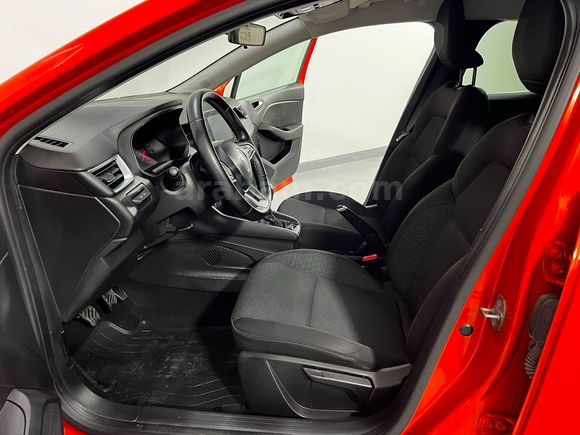 HEDEF RENAULT'DAN 0,99 KREDİ 2023 CLİO TOUCH MANUEL % 20