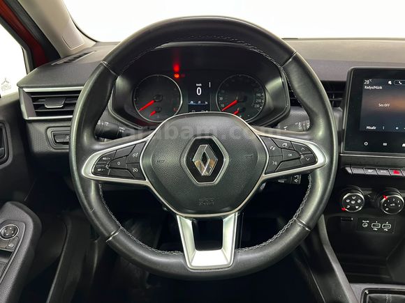 HEDEF RENAULT'DAN 0,99 KREDİ 2023 CLİO TOUCH MANUEL % 20