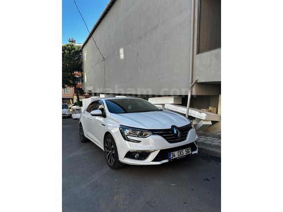 Sahibinden Renault Megane 1.5 Blue DCI Touch 2019 Model  70.000 km Beyaz