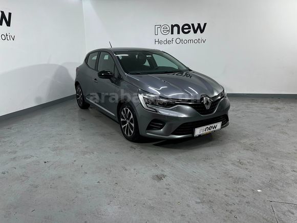 HEDEF RENAULT'DAN 0,99 KREDİ 2023 CLİO TOUCH MANUEL % 20
