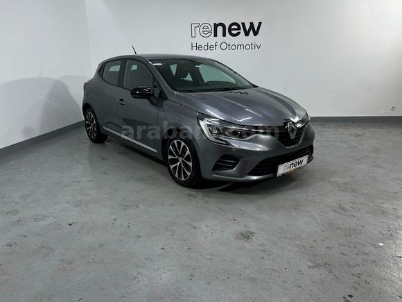 HEDEF RENAULT'DAN 0,99 KREDİ 2023 CLİO TOUCH MANUEL % 20