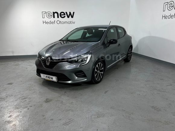 HEDEF RENAULT'DAN 0,99 KREDİ 2023 CLİO TOUCH MANUEL % 20