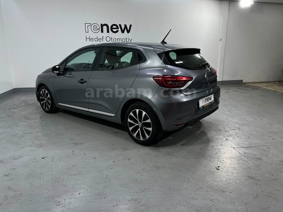 HEDEF RENAULT'DAN 0,99 KREDİ 2023 CLİO TOUCH MANUEL % 20