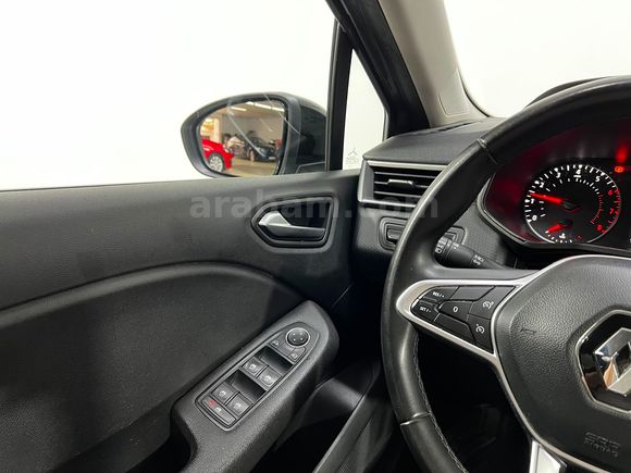 HEDEF RENAULT'DAN 0,99 KREDİ 2023 CLİO TOUCH MANUEL % 20
