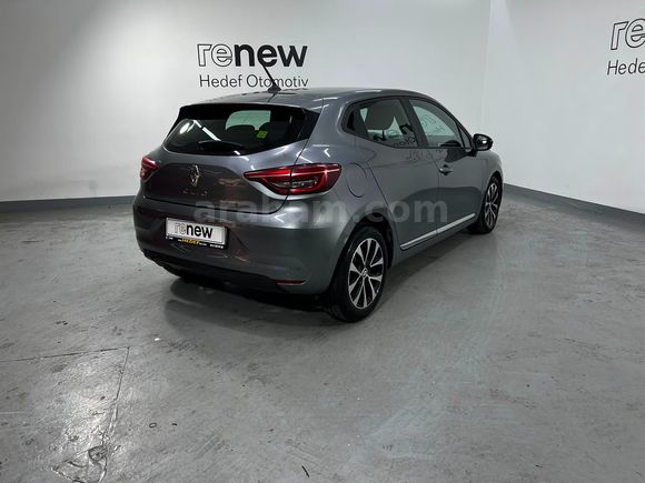 HEDEF RENAULT'DAN 0,99 KREDİ 2023 CLİO TOUCH MANUEL % 20
