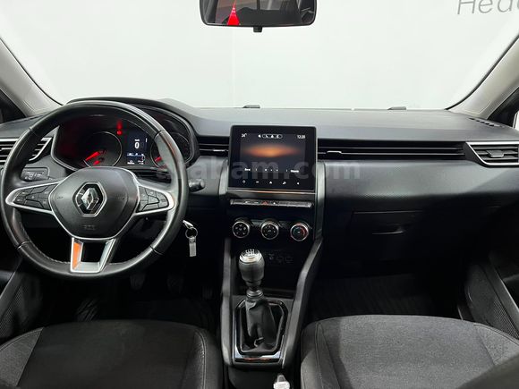 HEDEF RENAULT'DAN 0,99 KREDİ 2023 CLİO TOUCH MANUEL % 20