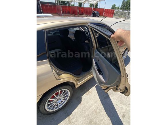 Aile Arabası Kia Rio 