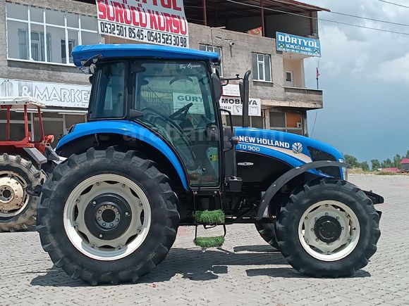 Galeriden New Holland TD90D Muş