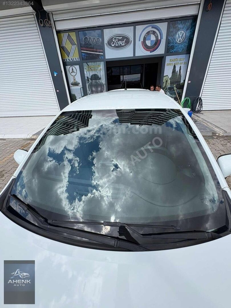 Galeriden Renault Clio 1.5 dCi Joy 2019 Model Diyarbakır 82.500 km Beyaz 2