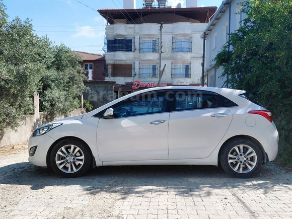 Sahibinden Hyundai i30 1.6 CRDi Elite 2013 Model