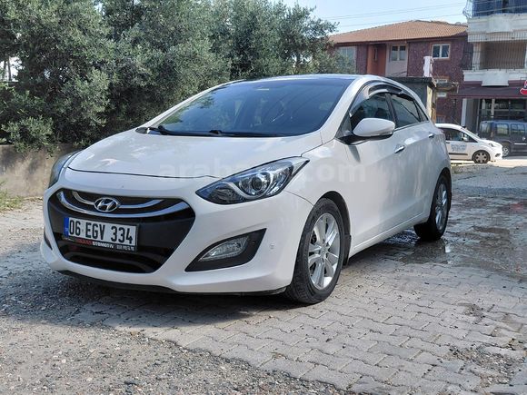 Sahibinden Hyundai i30 1.6 CRDi Elite 2013 Model