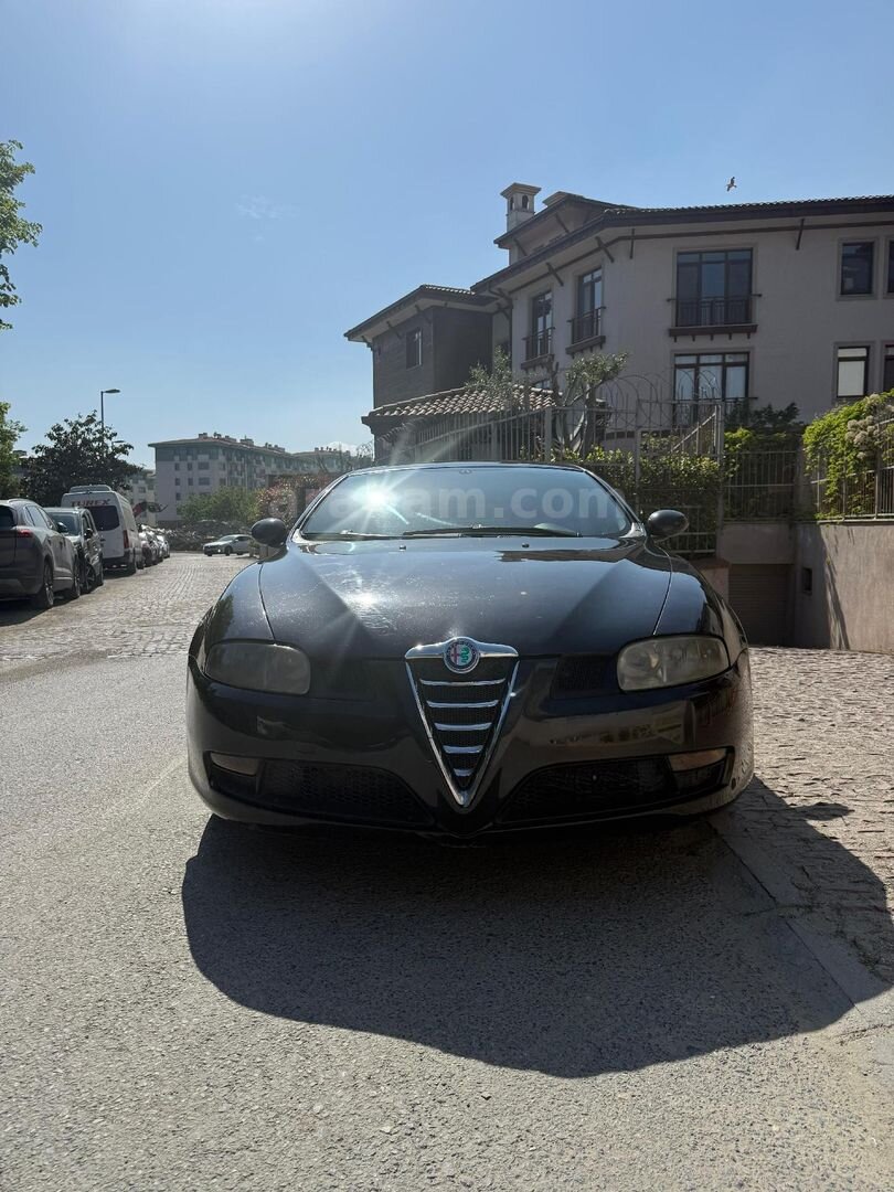 Sahibinden Alfa Romeo GT 2.0 JTS Distinctive 2006 Model İstanbul 141.000 km Siyah 5