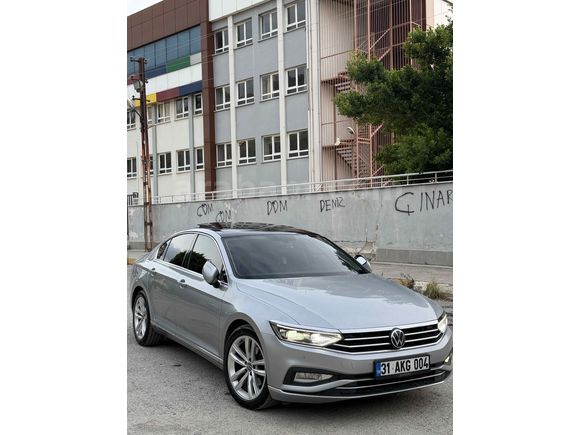 Pazarlıksız Sahibinden Volkswagen Passat 1.5 TSi Elegance 2022 Model 