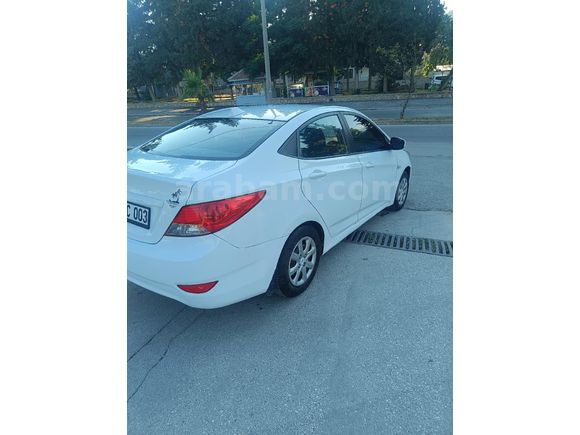 Sahibinden Hyundai Accent Blue 1.4 D-CVVT Biz 2014 Model