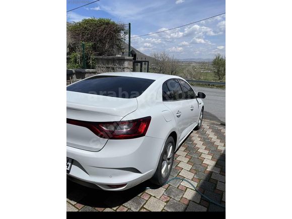 Sahibinden Renault Megane 1.3 TCe Touch 2020 Model 