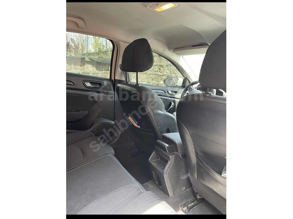 Sahibinden Renault Megane 1.3 TCe Touch 2020 Model 