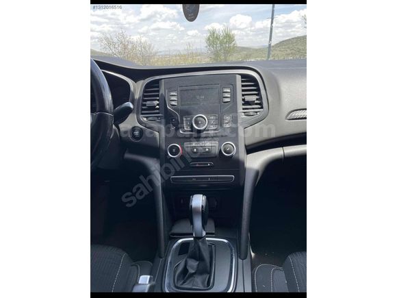 Sahibinden Renault Megane 1.3 TCe Touch 2020 Model 