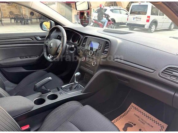 Sahibinden Renault Megane 1.5 dCi Touch  2017 Model  değişsensiz boyasız 