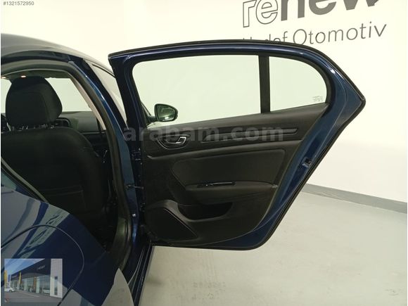 HEDEF RENAULT'DAN 0,99 KREDİ 2023 MEGANE TOUCH 1.3 TCE EDC