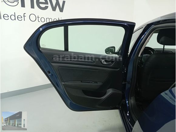 HEDEF RENAULT'DAN 0,99 KREDİ 2023 MEGANE TOUCH 1.3 TCE EDC