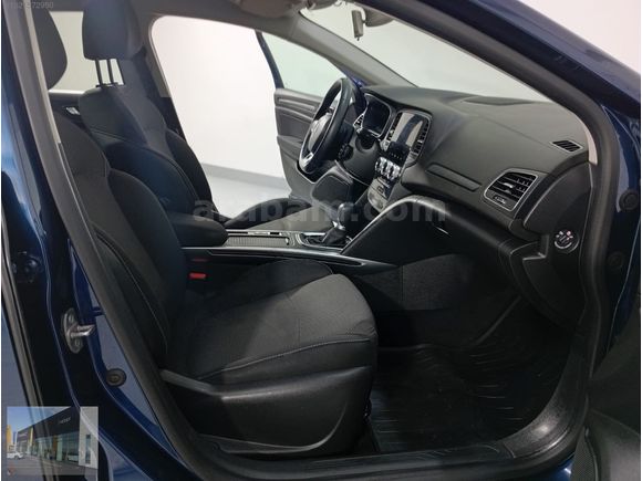 HEDEF RENAULT'DAN 0,99 KREDİ 2023 MEGANE TOUCH 1.3 TCE EDC