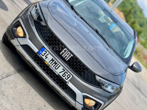 BOYASIZ 2024 GÜVENLİK PAKET TRACTİON 16.000 KM GERİ GÖRÜŞ LED FAR EXPERTİZLi