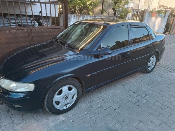 Sahibinden Opel Vectra 2.0 CDX 2000 Model  301.000 km Mavi