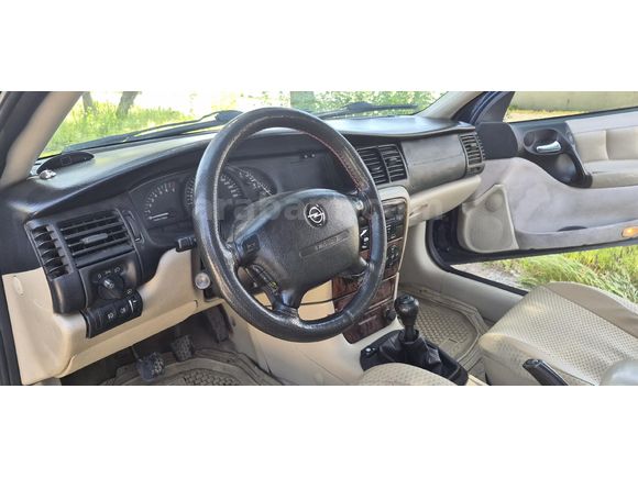 Sahibinden Opel Vectra 2.0 CDX 2000 Model  301.000 km Mavi