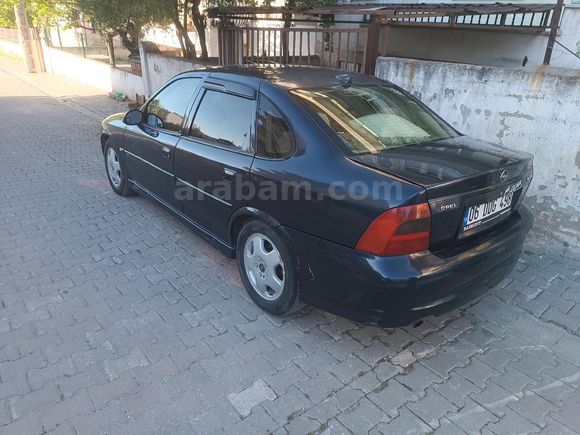 Sahibinden Opel Vectra 2.0 CDX 2000 Model  301.000 km Mavi