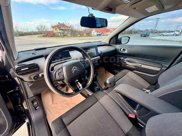 BOYASİZ HATASIZ C4 Cactus OTOMATİK 1.2 PureTech Feel 2017 Model  100.000 km