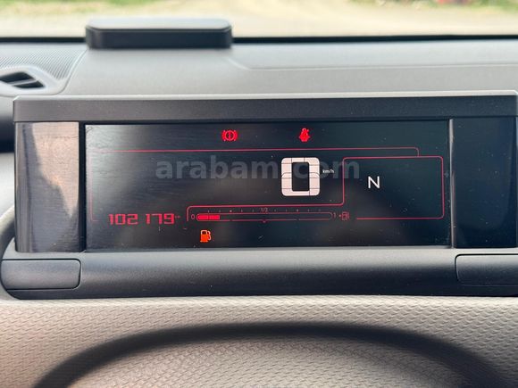 BOYASİZ HATASIZ C4 Cactus OTOMATİK 1.2 PureTech Feel 2017 Model  100.000 km