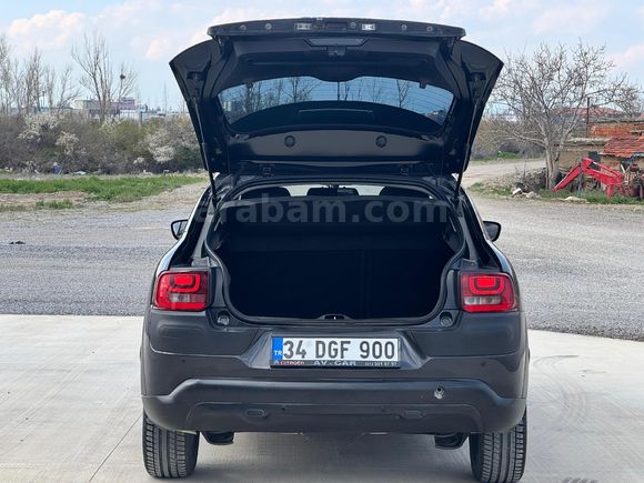 BOYASİZ HATASIZ C4 Cactus OTOMATİK 1.2 PureTech Feel 2017 Model  100.000 km