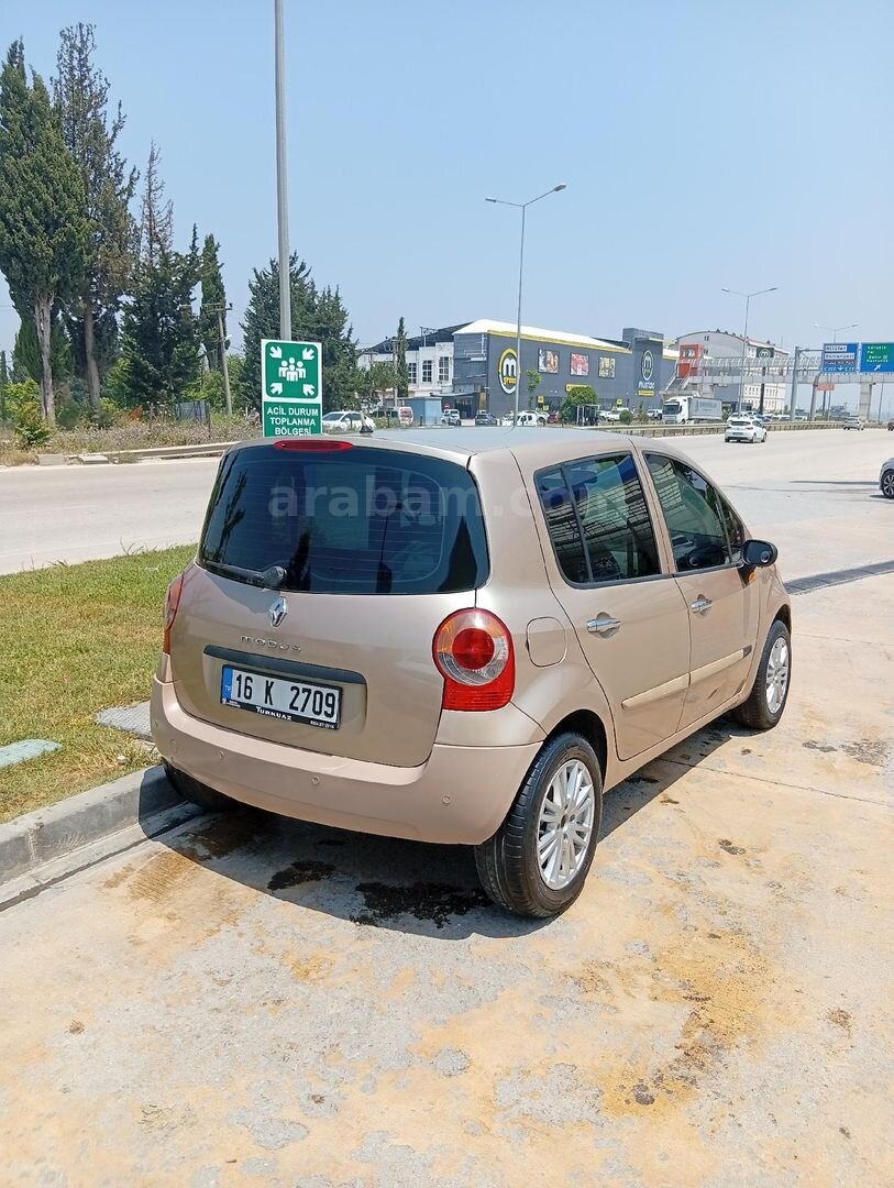 Sahibinden Renault Modus 1.5 dCi Authentique 2007 Model Bursa 141.000 km Bej 4