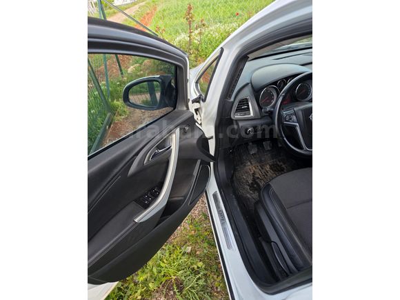 Sahibinden Opel Astra 1.4 T Cosmo 2011 Model