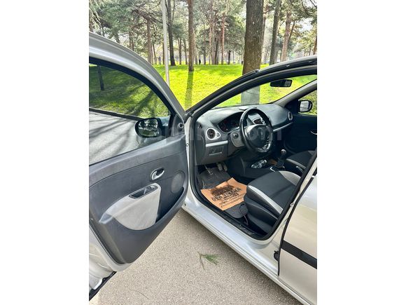 Sahibinden Renault Clio 1.5 dCi Authentique 2012 Model 