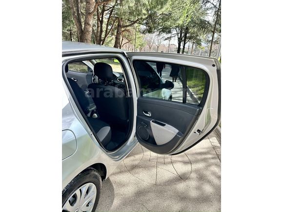 Sahibinden Renault Clio 1.5 dCi Authentique 2012 Model 