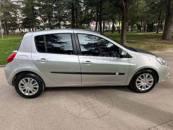 Sahibinden Renault Clio 1.5 dCi Authentique 2012 Model 