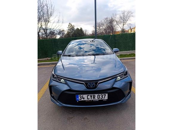 Sahibinden Toyota Corolla 1.8 Hybrid Dream 2020 Model  154.000 km Mavi (metalik)