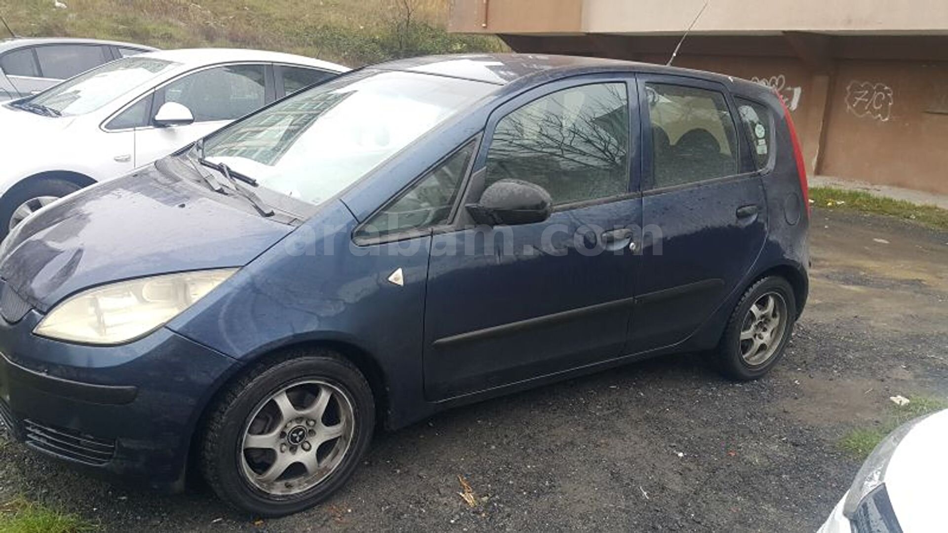 Yaptırabilecek kişiye bakımlı Colt 3