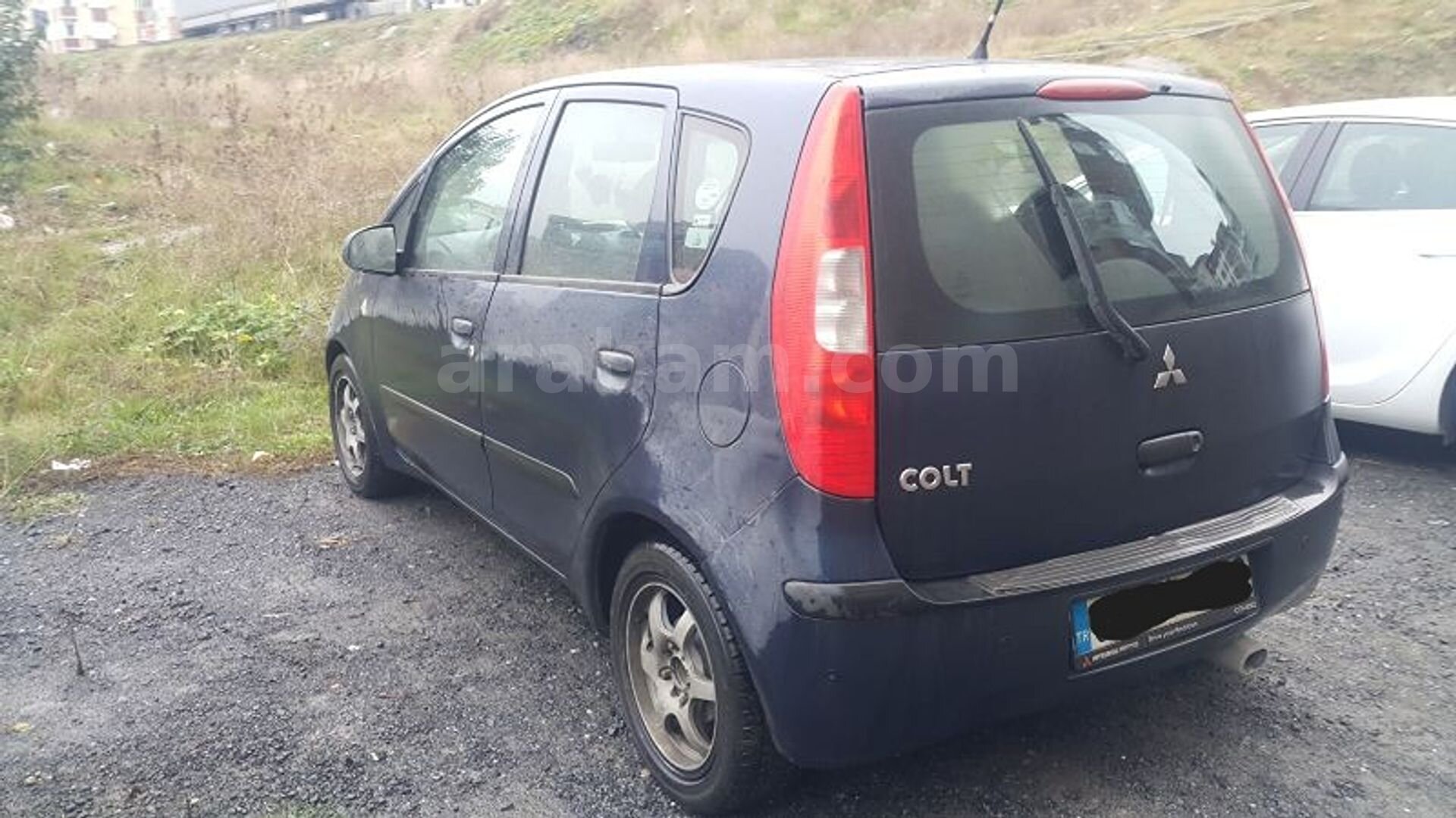 Yaptırabilecek kişiye bakımlı Colt 4