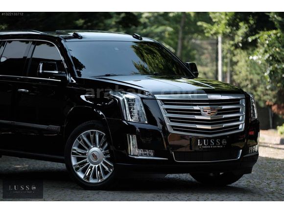 LUSSO GARAJ'dan SIRADIŞINI SEVENLERE CADILLAC ESCALADEE 6.2 V8