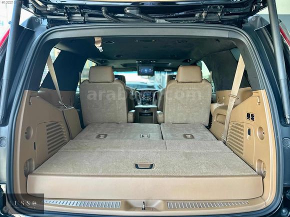LUSSO GARAJ'dan SIRADIŞINI SEVENLERE CADILLAC ESCALADEE 6.2 V8
