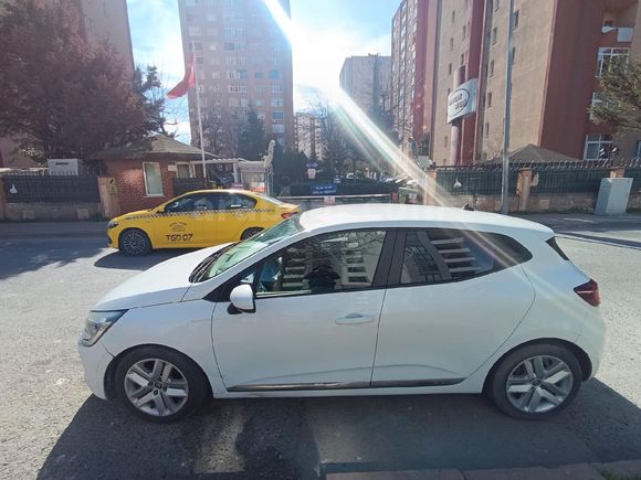 Sahibinden Renault Clio 1.5 BlueDCI Touch 2020 Model