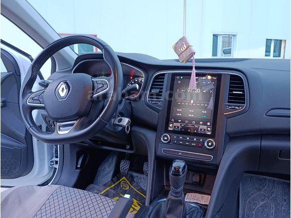Sahibinden Renault Megane 1.3 TCe Joy 2022 Model