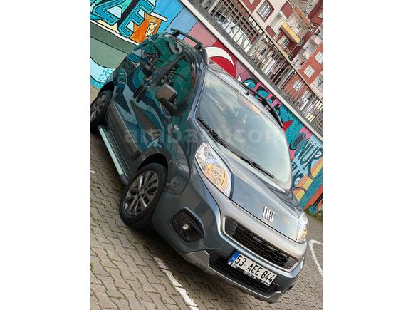 Sahibinden Fiat Fiorino Combi 1.3 Multijet Premio 2023 Model