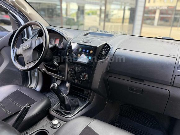 ARMES AUTO'DAN EXTRALI OFROAD YAPILI D-MAX 4*4